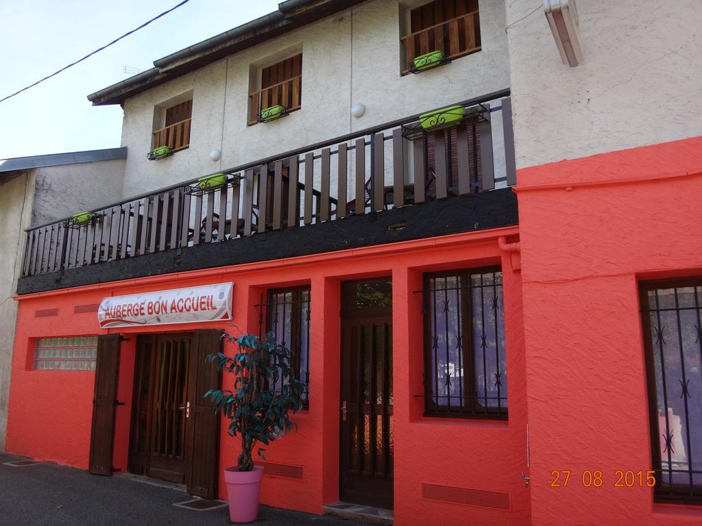 Hotel Bon Accueil Oyonnax Kültér fotó