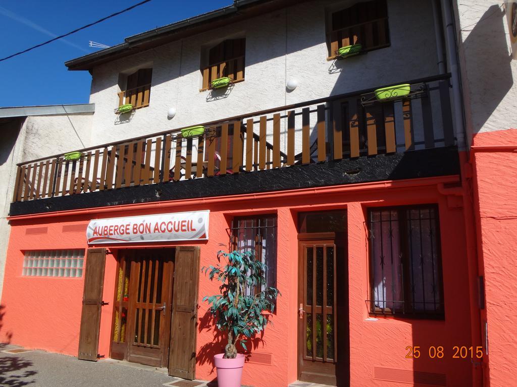 Hotel Bon Accueil Oyonnax Kültér fotó